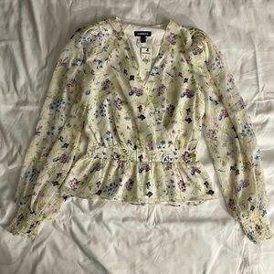 NWT Express Floral Cream Puff Sleeve V Wrap Blouse - Size XS